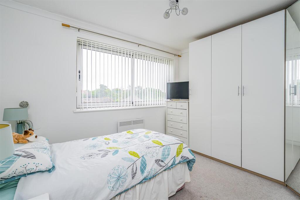 Apartment in Havant, Langstone, Bedhampton - View 4