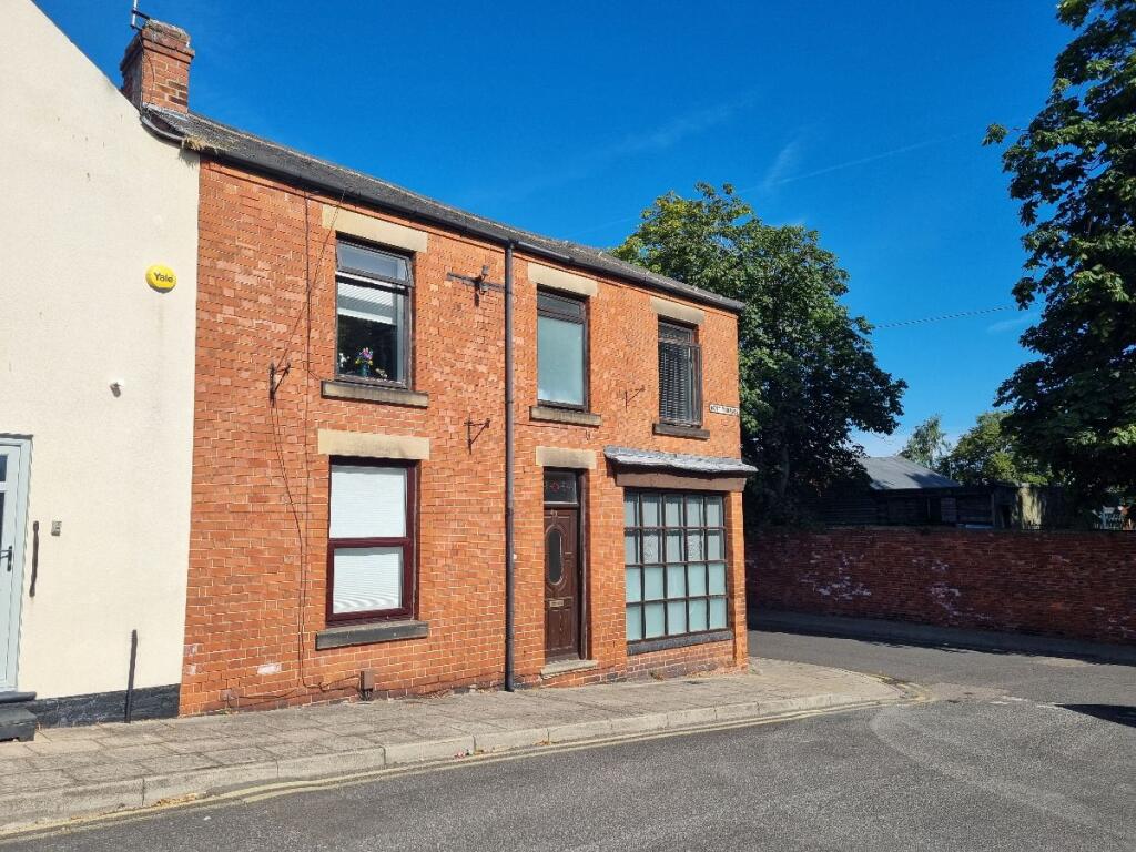 Main image of property: a West Street, Hucknall, Nottingham