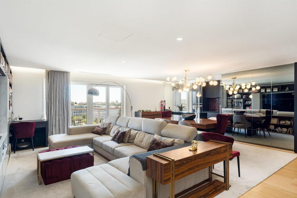 Main image of property: Oporto, Oporto