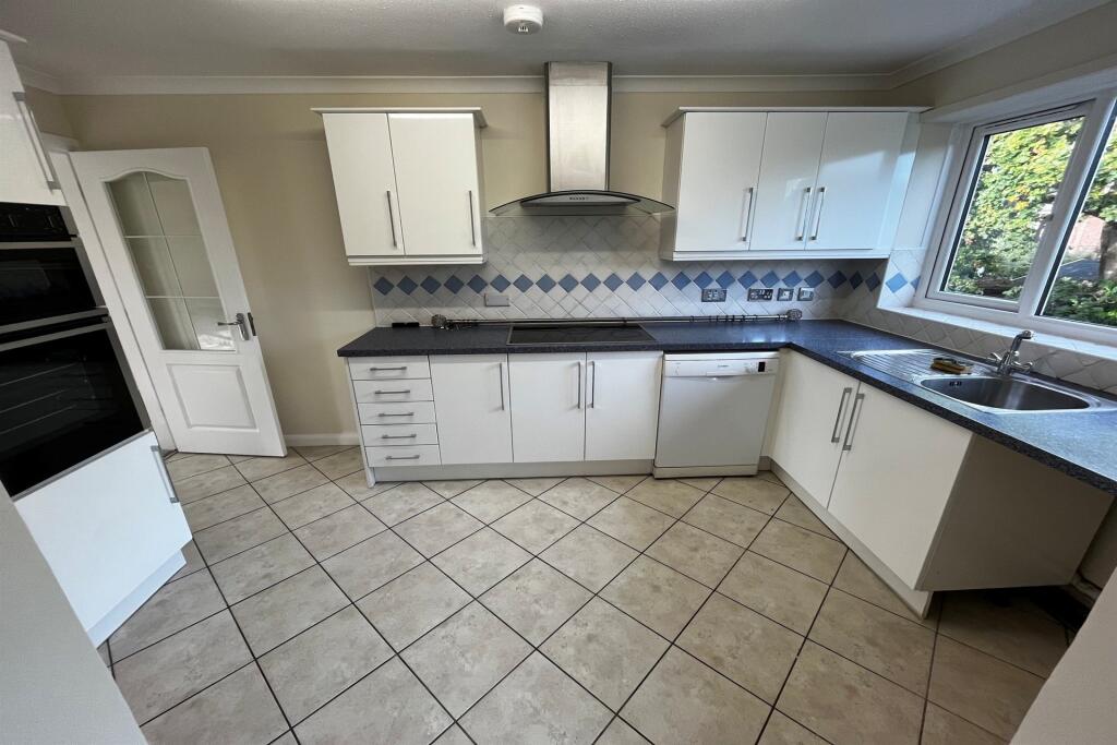 Apartment in Bournemouth - More