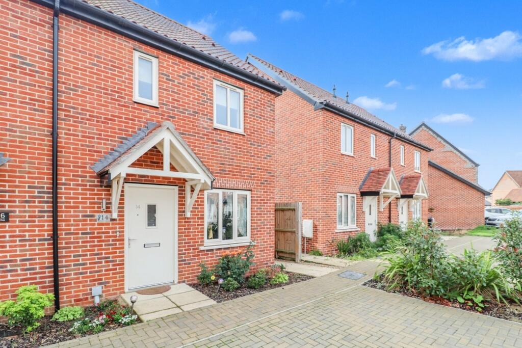 2-bed semi-detached on Farm Drive, Fakenham, £92,000