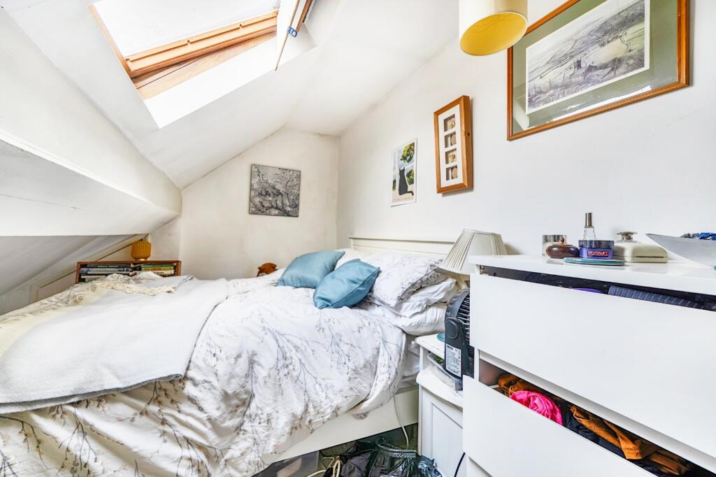 Apartment in London - View 5