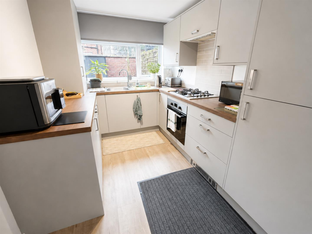 House in Newcastle upon Tyne - View 3