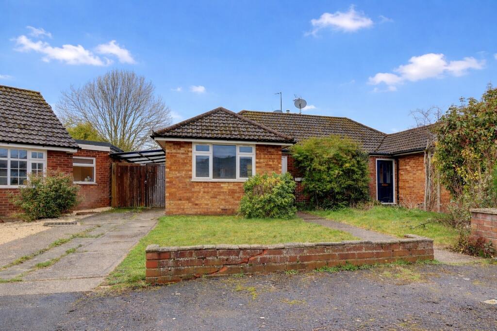 Main image of property: Pymcombe Close, Princes Risborough, Buckinghamshire, HP27