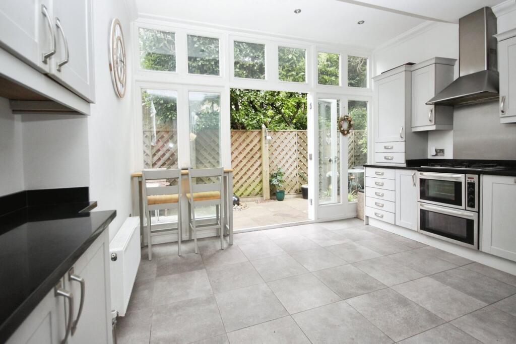 Talbot Avenue, TALBOT WOODS, BH3 photo 5