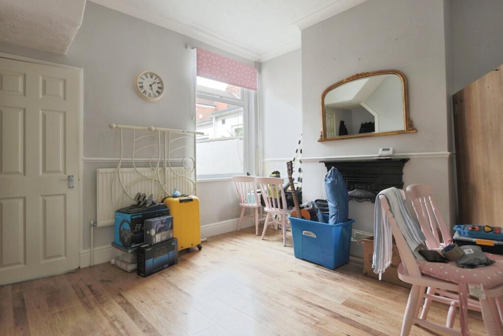 House in Hull, Kingston upon Hull - View 5