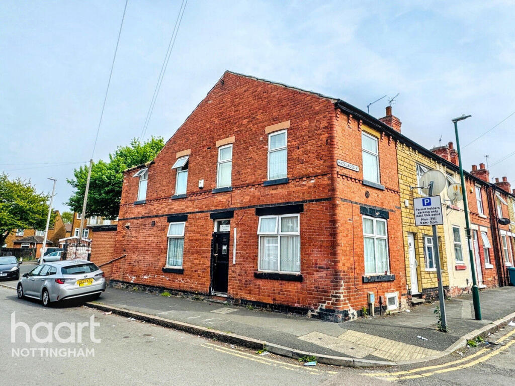 5-bed terraced on Hazelwood Road, Nottingham, £250,000