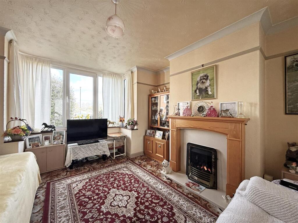 House in Shrewsbury, Shropshire - View 2
