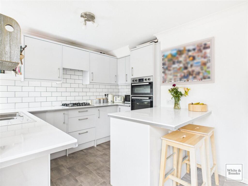 House in Portsmouth - View 3