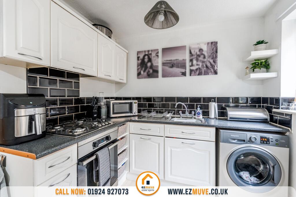 Rosslyn Court, Earlsheaton, WF12 photo 2