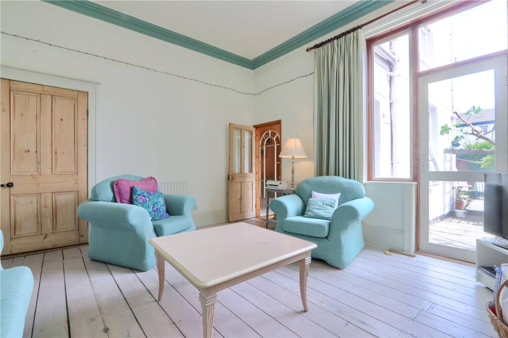 House in Stockton-on-Tees - More