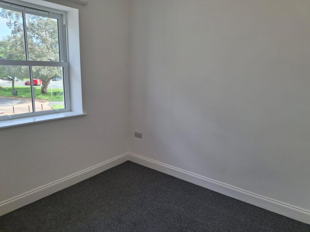 Apartment in Portsmouth - View 2