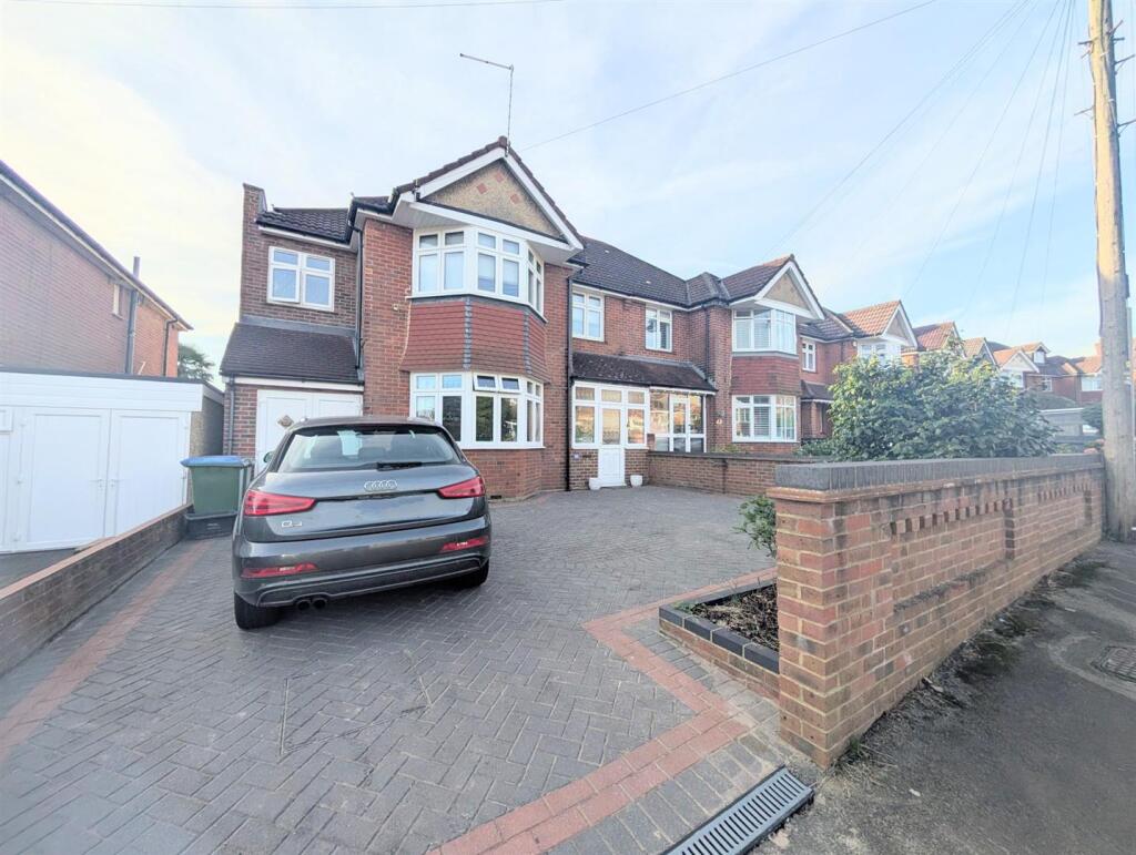 Main image of property: Pentire Avenue, UPPER SHIRLEY Southampton