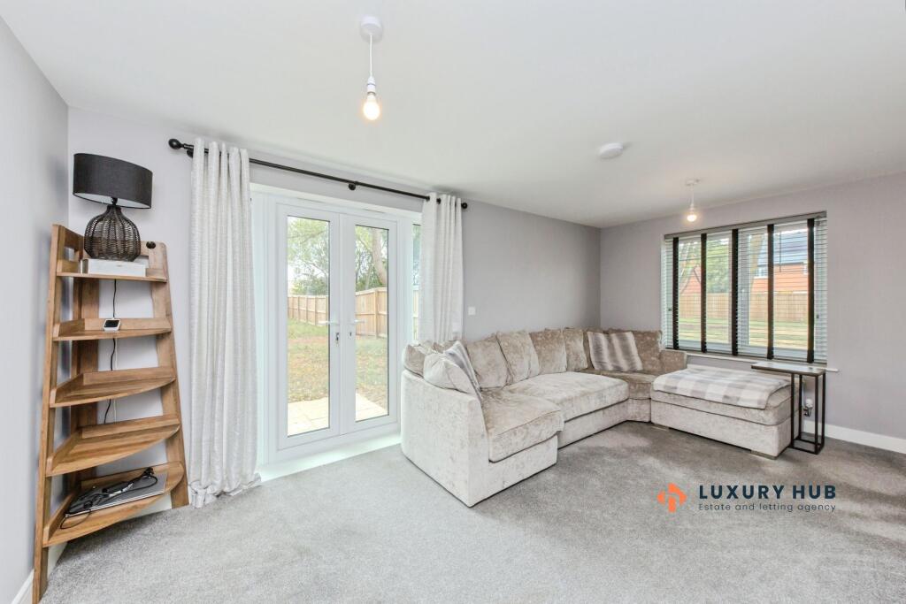 Starling Way, Weston, CW2 photo 4
