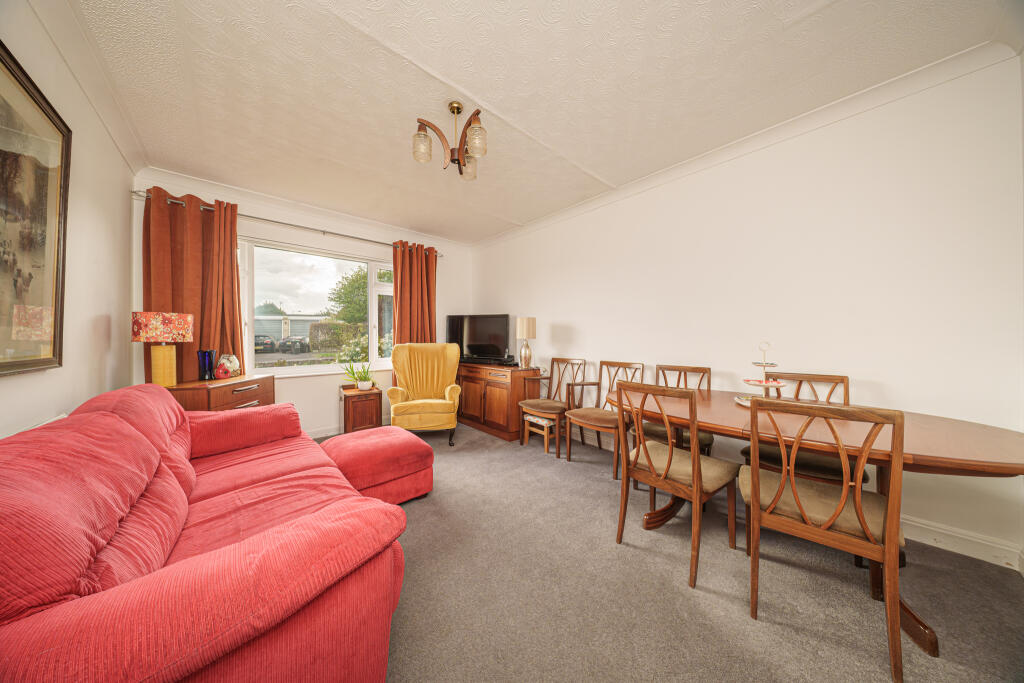 Delamere Road, Trowbridge photo 3