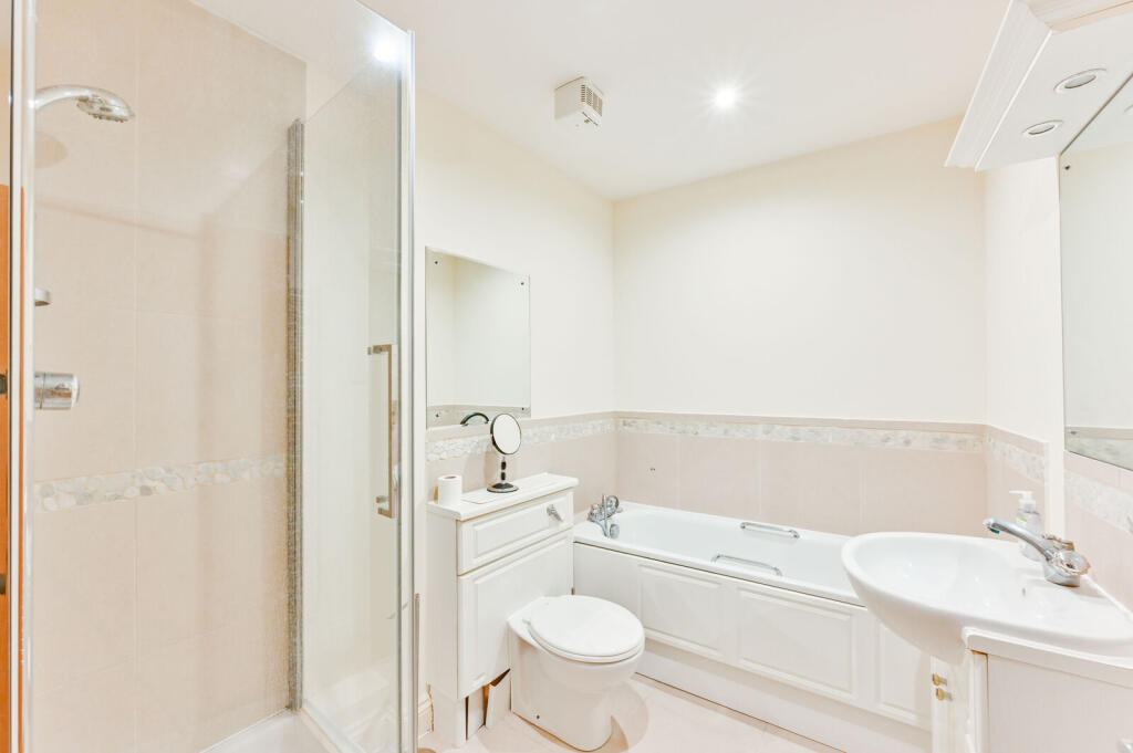 Apartment in London, St. John's Wood - More