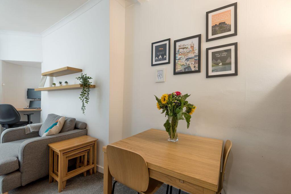 Apartment in Edinburgh, Gorgie - View 5