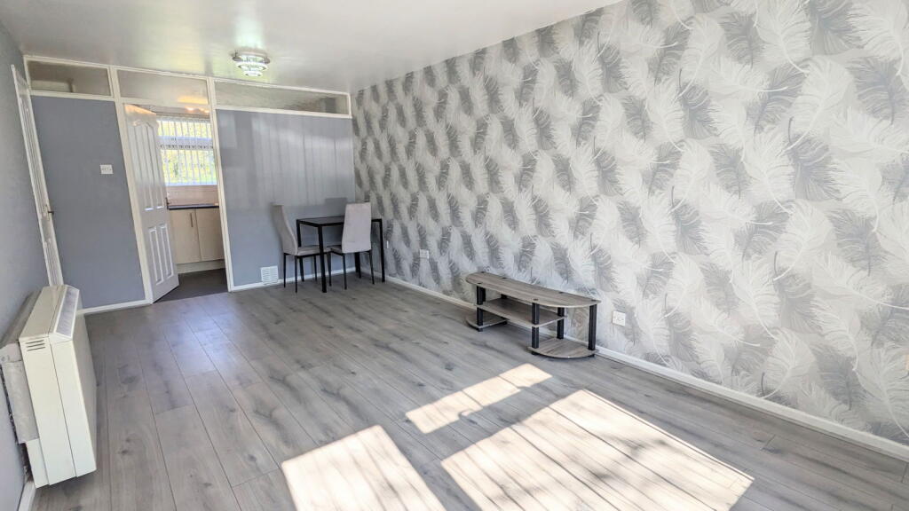 Colinton, Skelmersdale, WN8 9AE photo 4