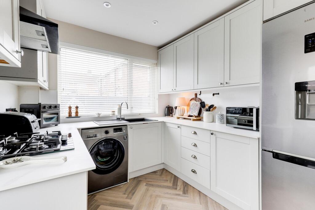 Avon Avenue, Hucknall, NG15 - View 4