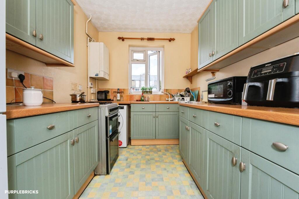 Apartment in Dartford, Kent - View 5