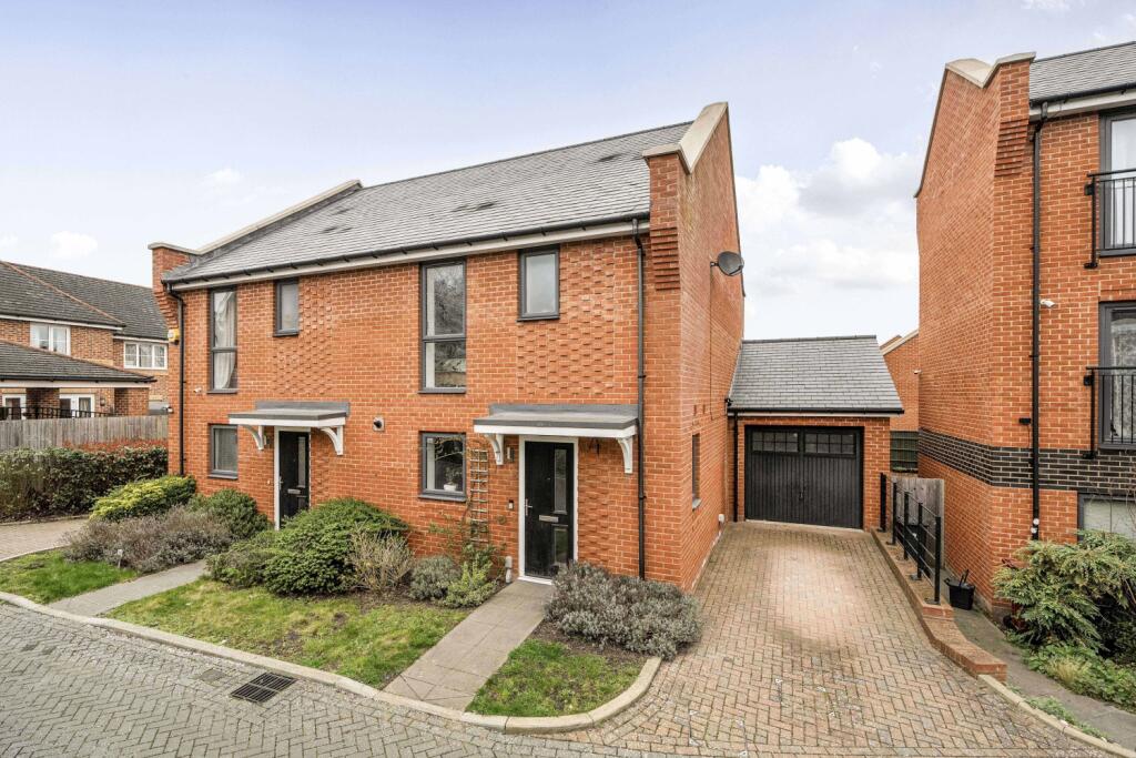 Main image of property: Nightingale Way, Reading, RG30 