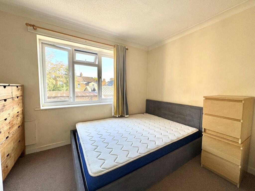 Apartment in London, Cowley - View 3
