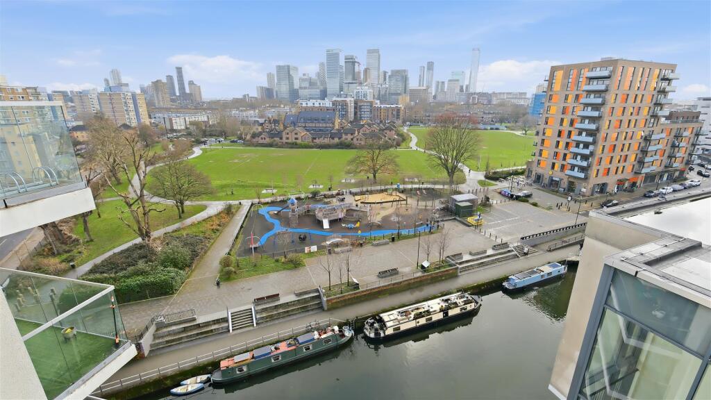 Apartment in London, Silver Wharf, Poplar - View 4