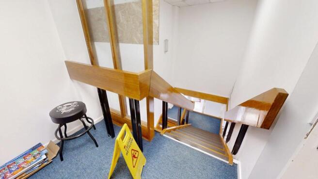 stairs/landing