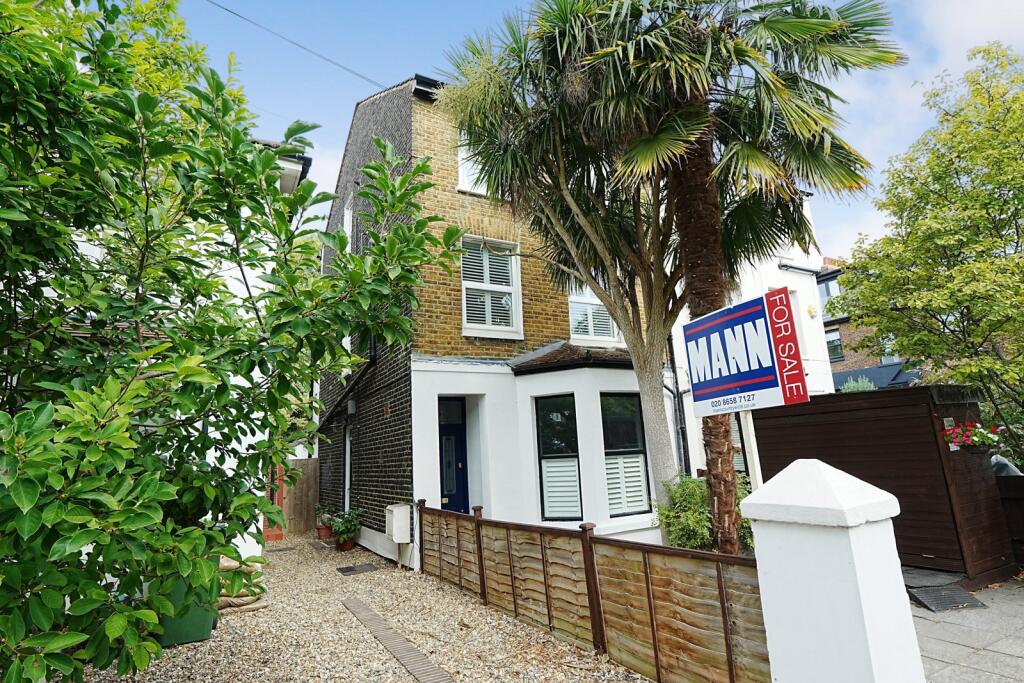 Main image of property: Ravenscroft Road, BECKENHAM, Kent, BR3