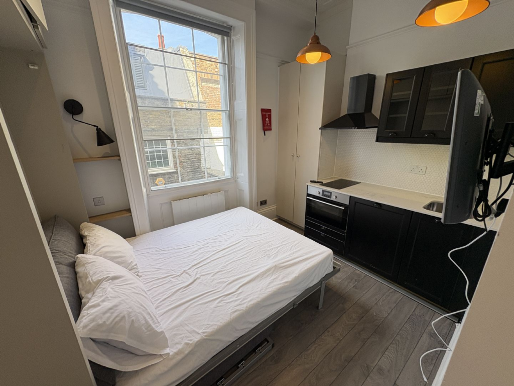 Studio flat for rent