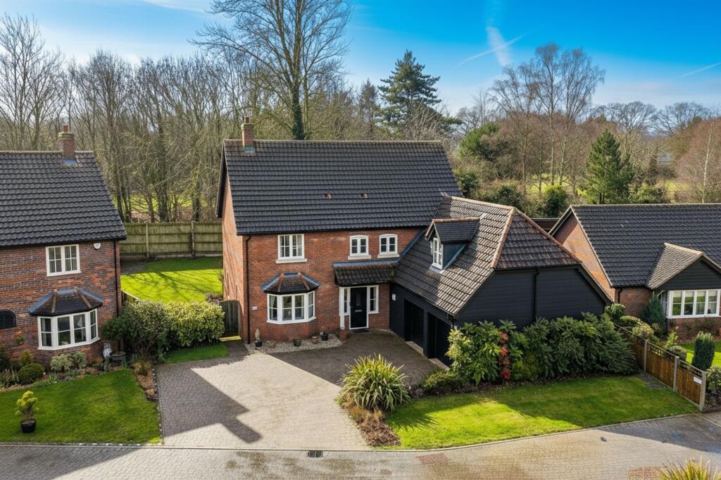 Main image of property: Hunts Mead, Forncett St. Peter, Norwich