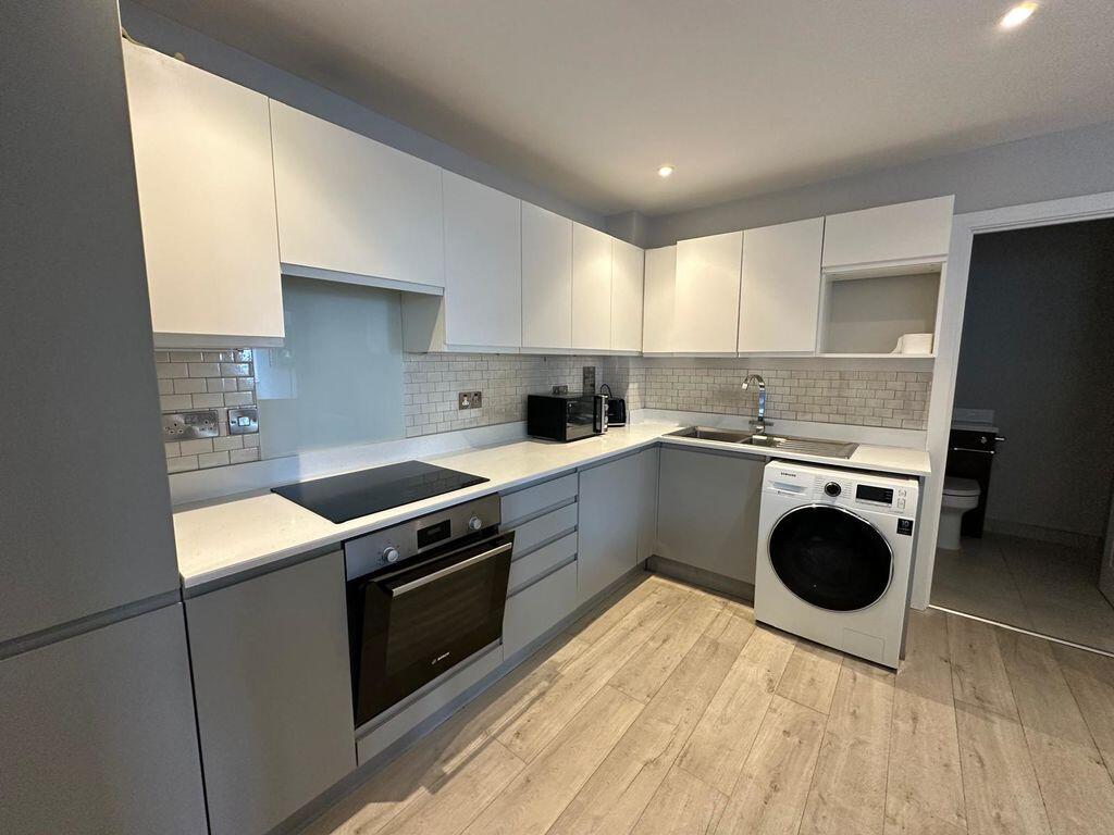 Apartment in Plymouth - View 2