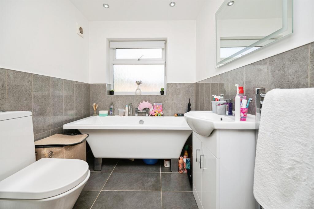 Moat Road, Oldbury photo 5