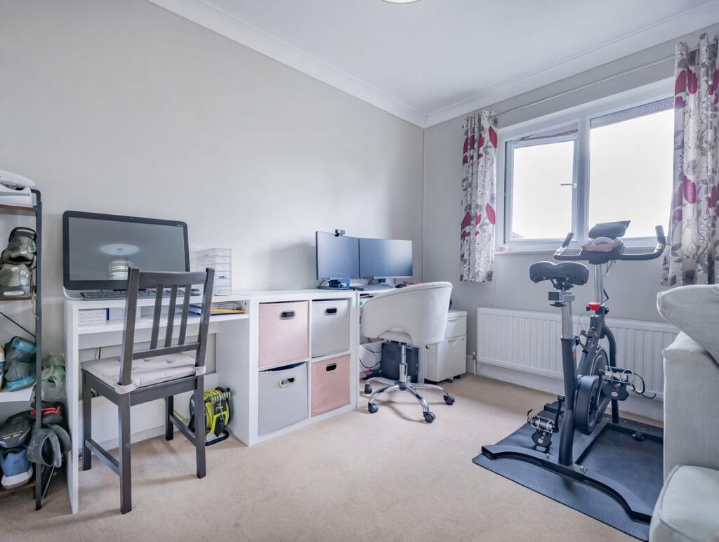 Apartment in Tonbridge - View 4