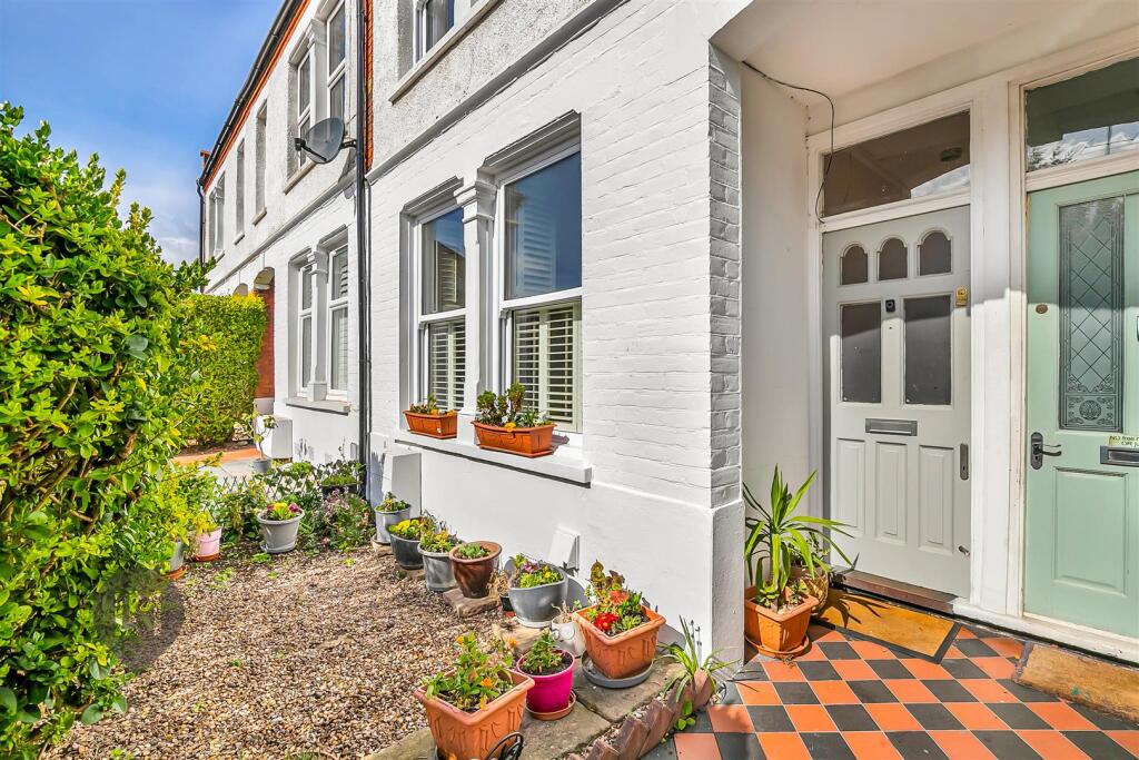 Main image of property: Standen Road, London