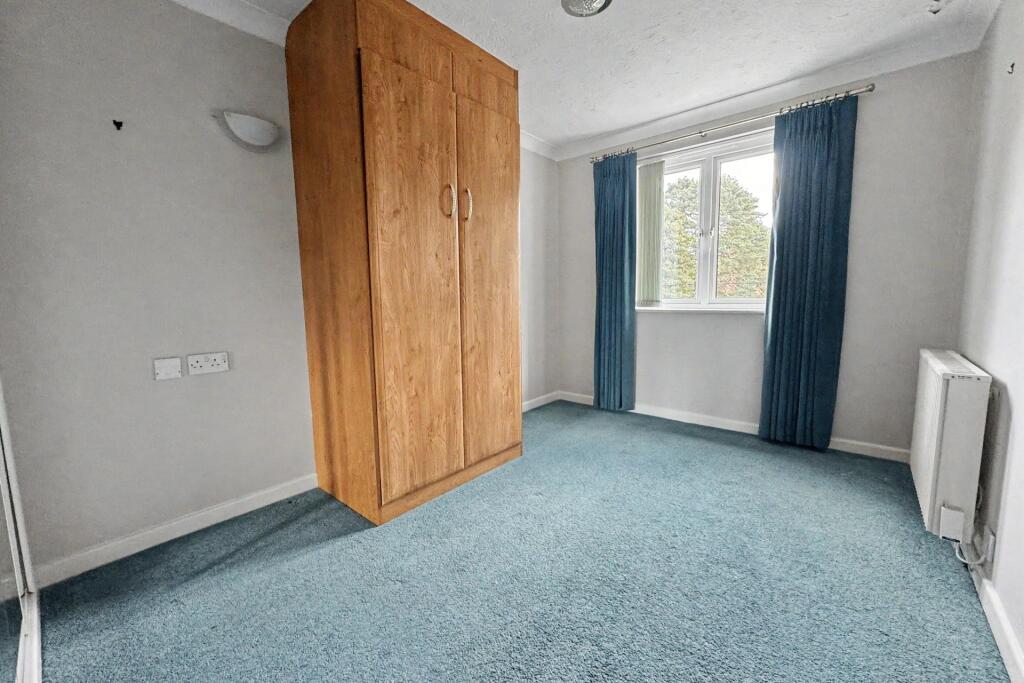 Apartment in West Parley, Dorset - More
