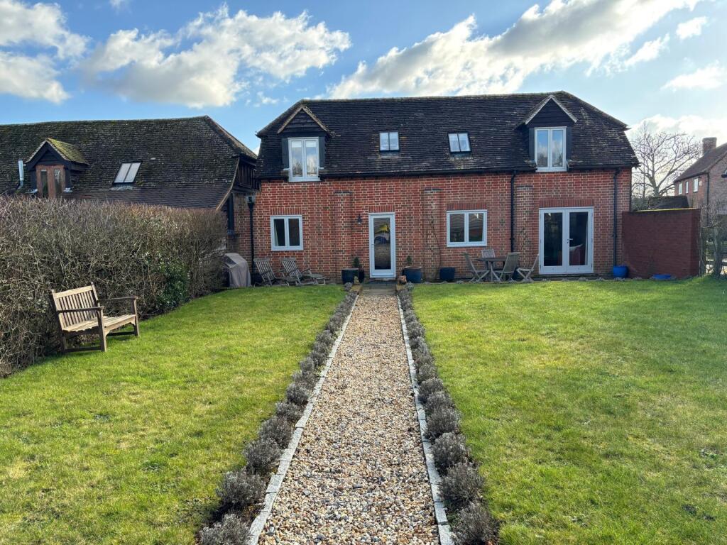 Main image of property: Cufaude Lane, Bramley, Tadley, RG26 5DN