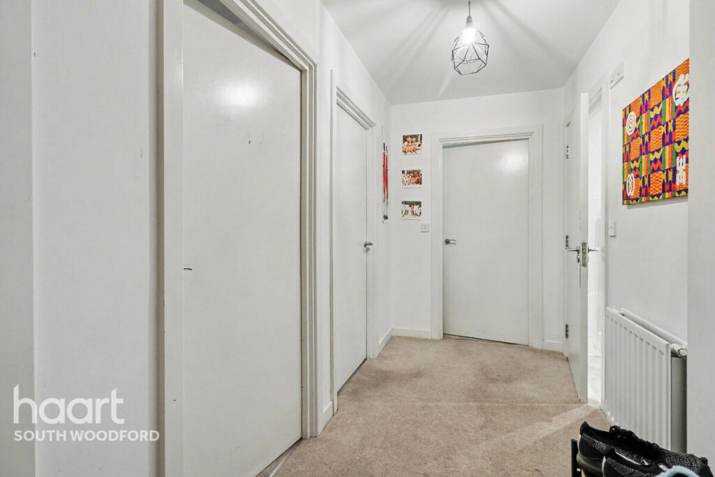 Ash Way, Woodford Green - More