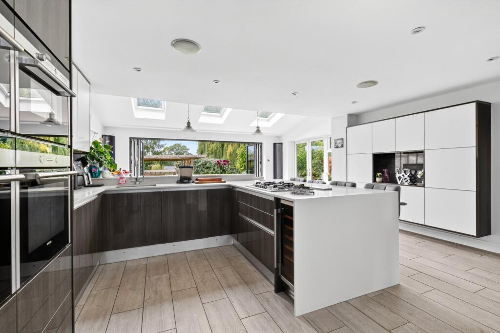 House in Bracknell - View 5