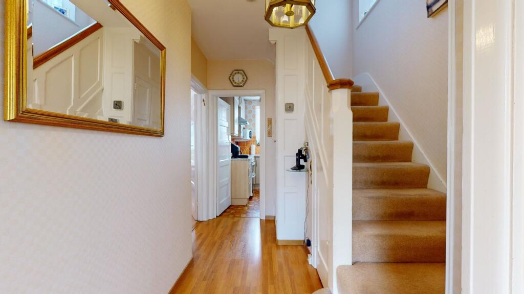House in London - View 3