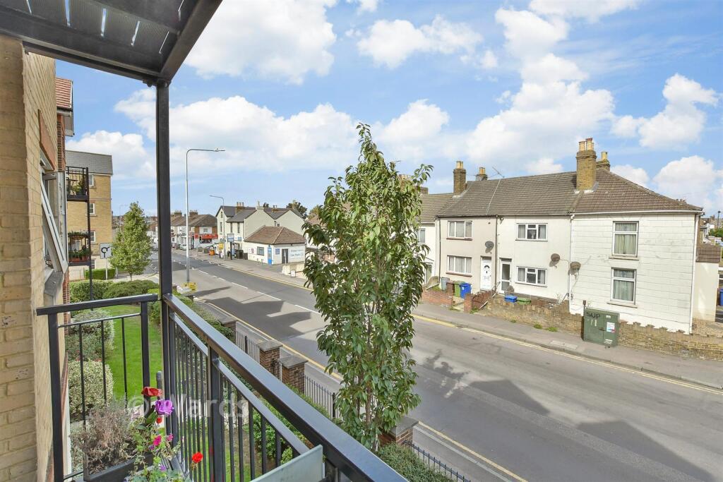 Apartment in Swale, Kent - View 5