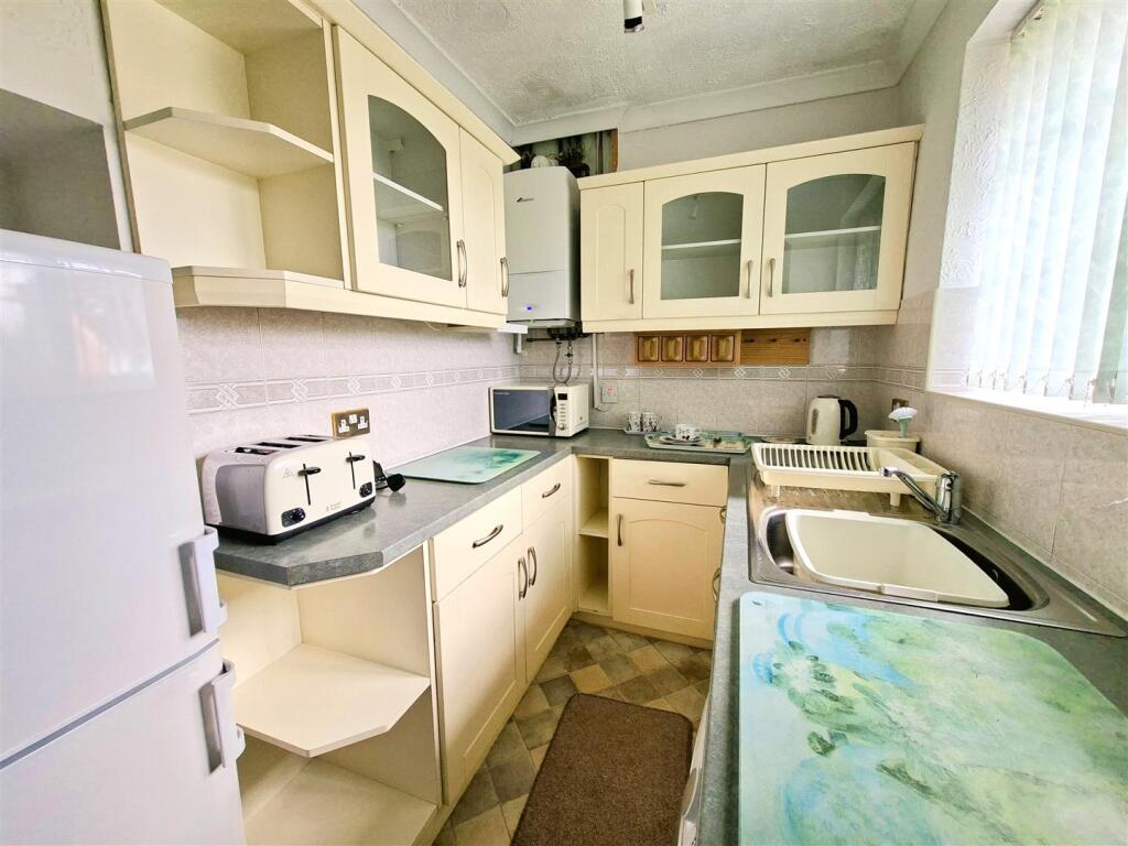 Apartment in Birmingham, West Midlands - View 5