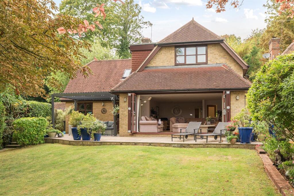 Main image of property: Chipstead - Coulsdon borders