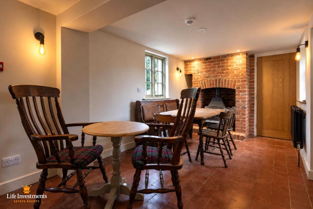Restaurant Area Four
