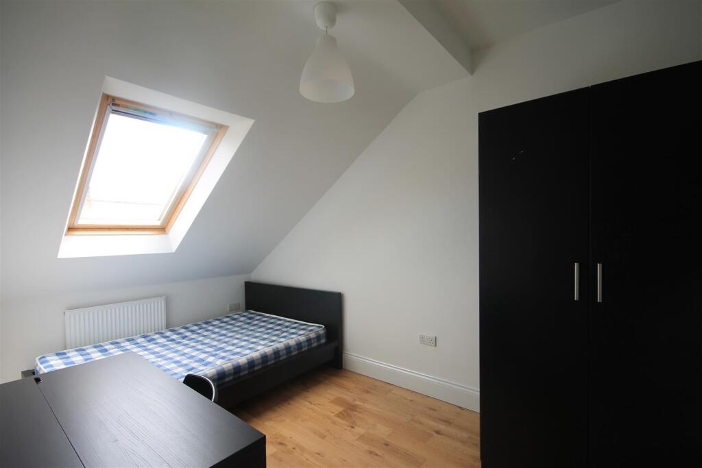 House in Newcastle upon Tyne, Shieldfield - More