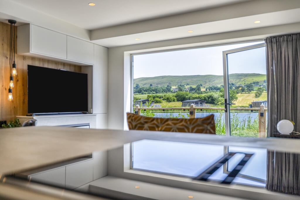 Whalley Clitheroe Bypass, Clitheroe, BB7 - View 5