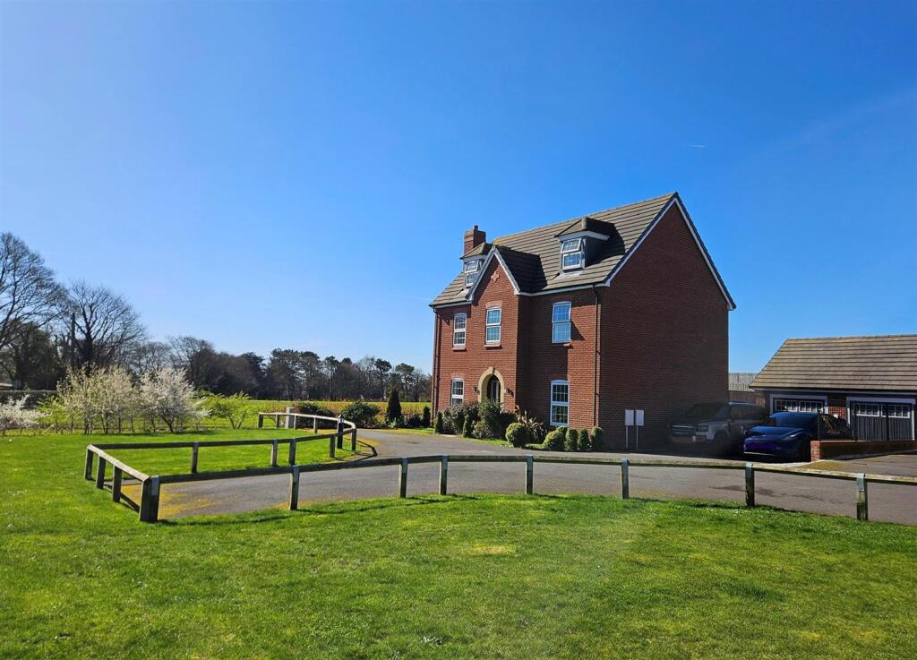 Main image of property: Barber Grove, Swanland