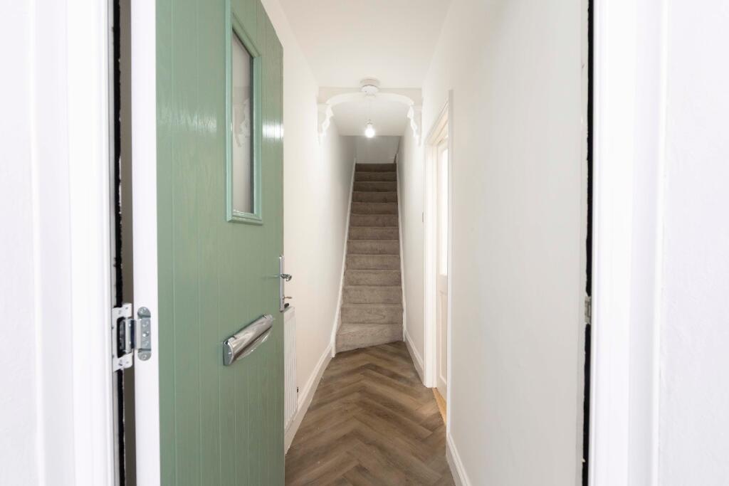 House in Treharris - View 3