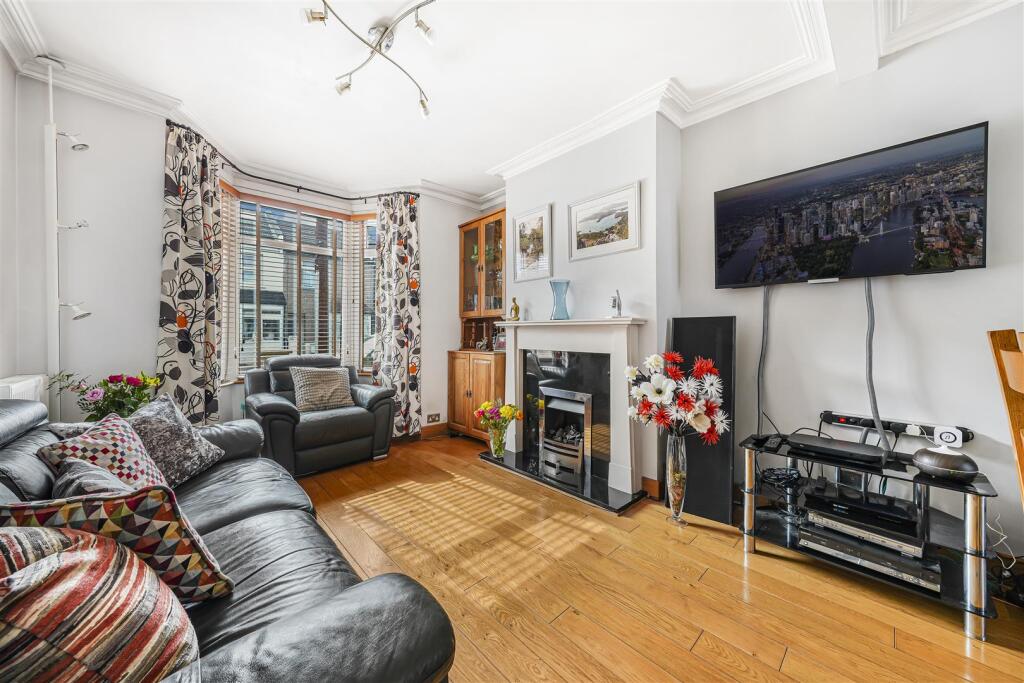 Walpole Road, Walthamstow, E17 photo 2