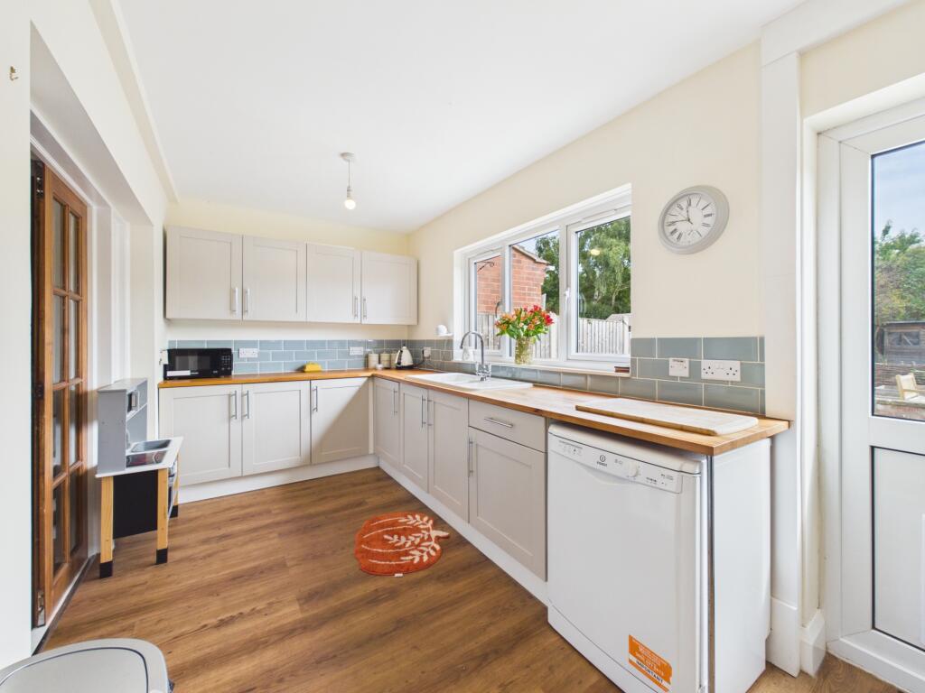 Holtlands Drive, Alvaston photo 4